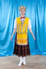 2288. Женский прибалтийский народный костюм