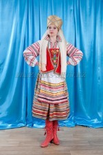 2289. женский прибалтийский национальный костюм