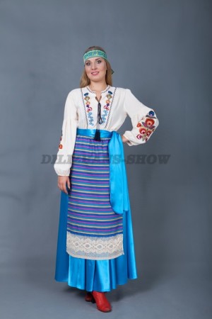 02136 Женский костюм в славянском стиле