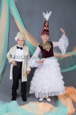 Казахские костюмы для ведущих