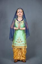 Индийский костюм для девочки