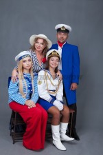 5743. Морские костюмы для семейной фотосессии