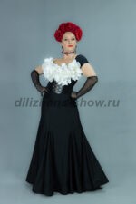 05446 Испанский женский костюм